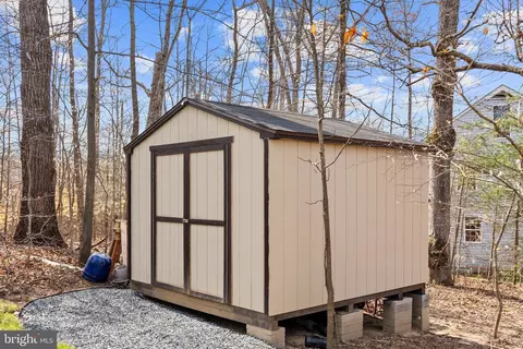 Other - 18571 Old Triangle Rd, Triangle, VA 22172 photo 12 of 15