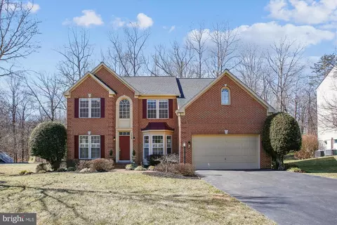 11728 Crest Maple Dr, Woodbridge, VA 22192