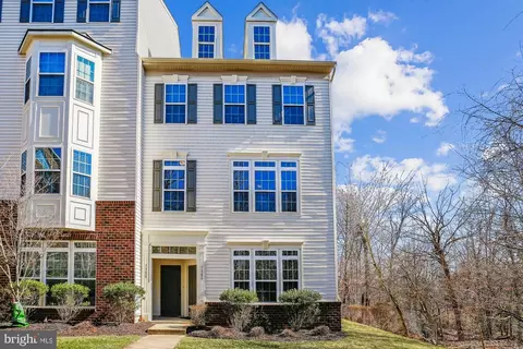 7386 Brunson Cir #5A, Gainesville, VA 20155