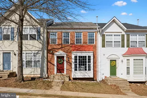 5014 Barnacle Pl, Dumfries, VA 22025