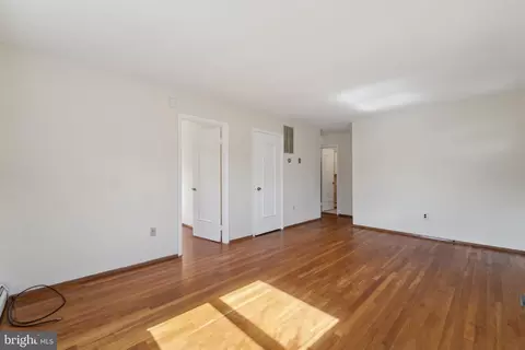 8016 Mace Cir, Manassas, VA 20111 photo 6