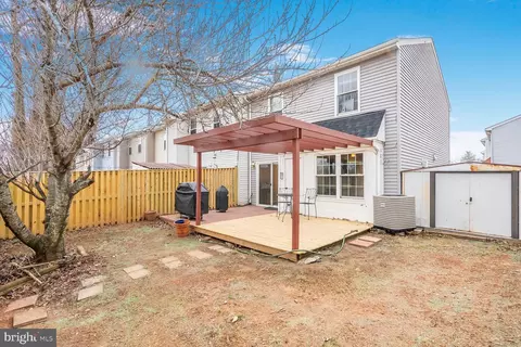 Exterior - 7810 Gateshead Ln, Manassas, VA 20109 photo 5 of 5