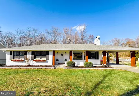8008 James Russell Rd, Manassas, VA 20112