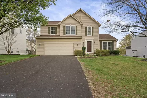 10921 Pennycress St, Manassas, VA 20110