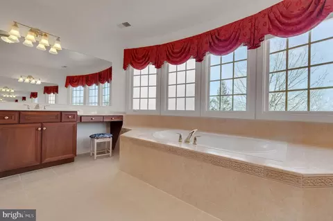 8444 Link Hills Loop, Gainesville, VA 20155 photo 32