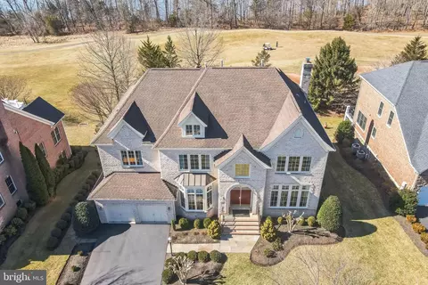 8444 Link Hills Loop, Gainesville, VA 20155 photo 4