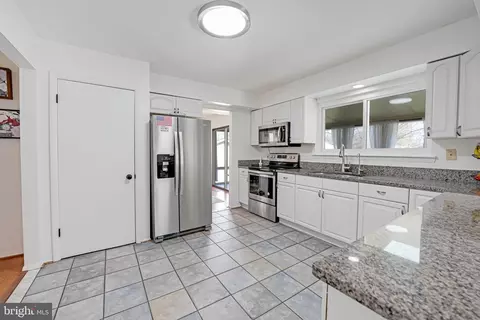 4389 Ashgrove Dr, Dumfries, VA 22025 photo 14