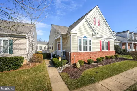 9667 Craighill Dr, Bristow, VA 20136