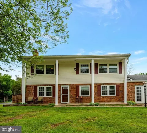 13498 Keytone Rd, Woodbridge, VA 22193