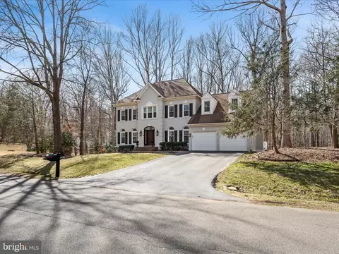 11692 Sandal Wood Ln, Manassas, VA 20112
