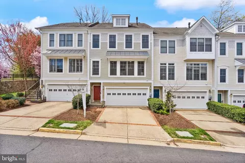 89 Heron Ln, Occoquan, VA 22125