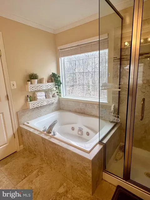 Bath - 5594 Hobsons Choice Loop, Manassas, VA 20112 photo 6 of 8