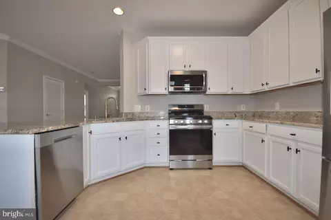 13094 Ormond Dr, Bristow, VA 20136 photo 6