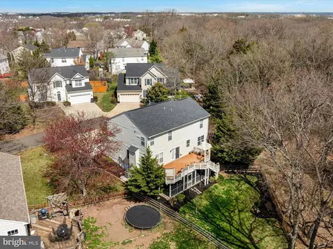 View/Area - 9847 Rainleaf Ct, Bristow, VA 20136 photo 3 of 8