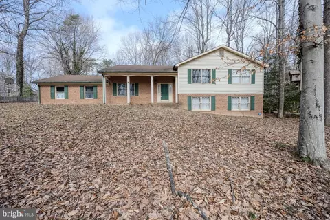 12667 Landview Dr, Manassas, VA 20112