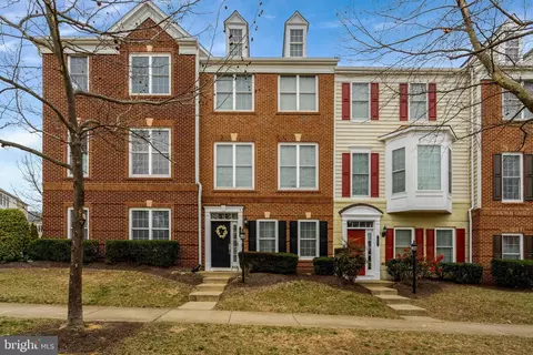 14811 Potomac Branch Dr, Woodbridge, VA 22191