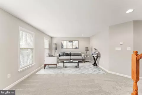 Living - 9162 Ribbon Falls Loop, Bristow, VA 20136 photo 10 of 13