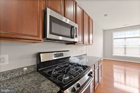 Kitchen - 9162 Ribbon Falls Loop, Bristow, VA 20136 photo 4 of 5