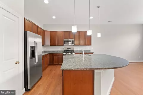 Kitchen - 9162 Ribbon Falls Loop, Bristow, VA 20136 photo 2 of 5
