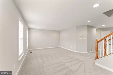 Living - 9162 Ribbon Falls Loop, Bristow, VA 20136 photo 12 of 13
