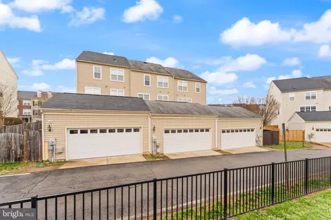 Exterior - 9162 Ribbon Falls Loop, Bristow, VA 20136 photo 10 of 11