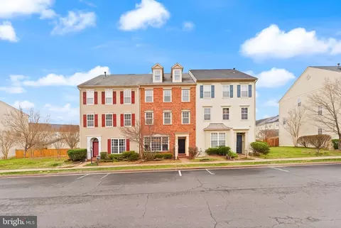 Exterior - 9162 Ribbon Falls Loop, Bristow, VA 20136 photo 1 of 11