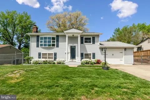 13320 Hillendale Dr, Woodbridge, VA 22193