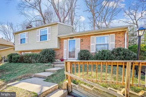 15614 Rhame Dr, Dumfries, VA 22025