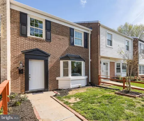 8133 Community Dr, Manassas, VA 20109 photo 3