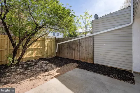 8133 Community Dr, Manassas, VA 20109 photo 28