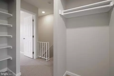8133 Community Dr, Manassas, VA 20109 photo 17