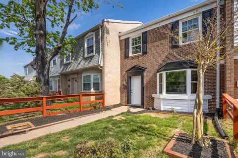 8133 Community Dr, Manassas, VA 20109 photo 5