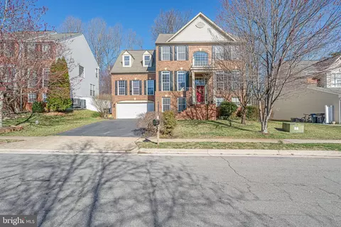 12064 Paper Birch Ln, Gainesville, VA 20155