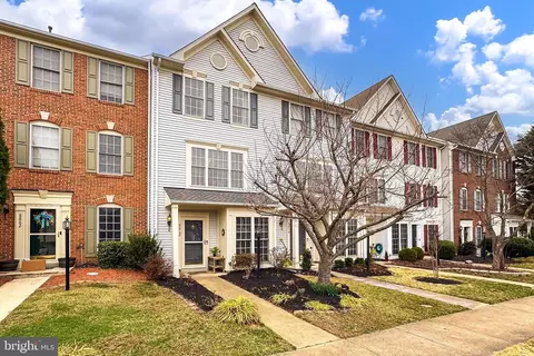 8860 Benchmark Ln, Bristow, VA 20136