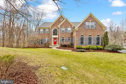 13010 Token Forest Ct, Manassas, VA 20112