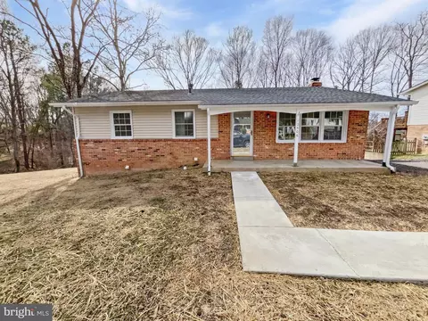 12506 Colby Dr, Woodbridge, VA 22192