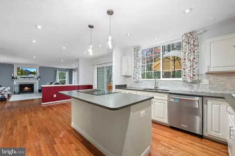 10117 Chokecherry Ct, Manassas, VA 20110 photo 17