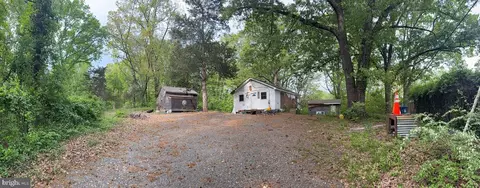 4109 Meyers Rd, Triangle, VA 22172 photo 2