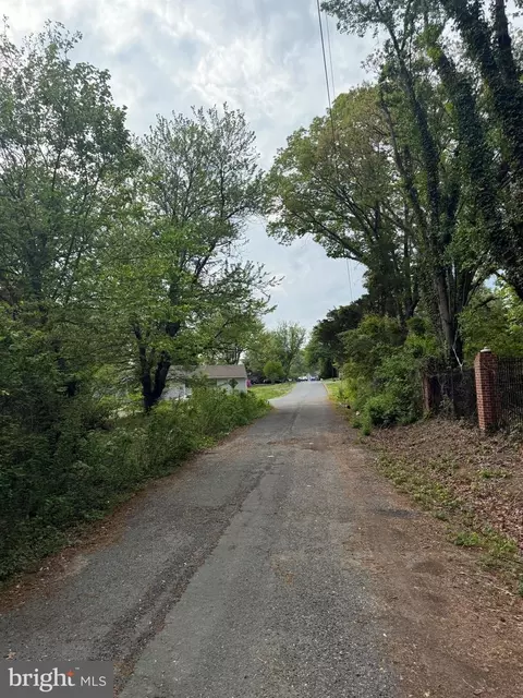 4109 Meyers Rd, Triangle, VA 22172 photo 4