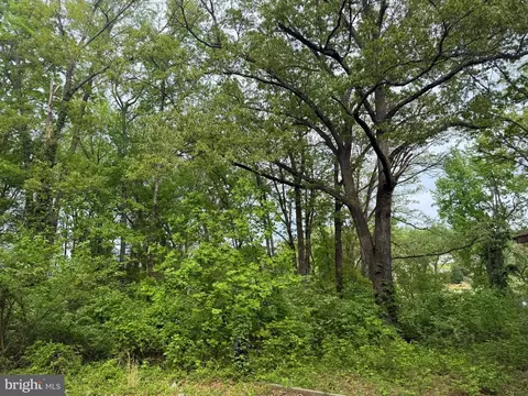 4109 Meyers Rd, Triangle, VA 22172 photo 8