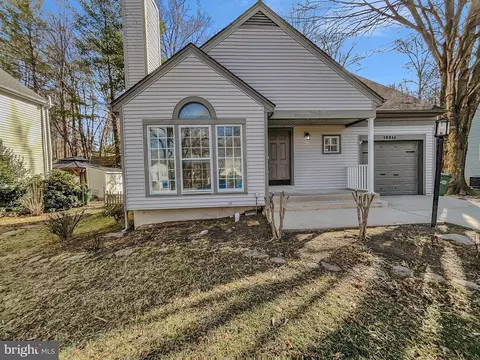 12215 Dapple Gray Ct, Woodbridge, VA 22192