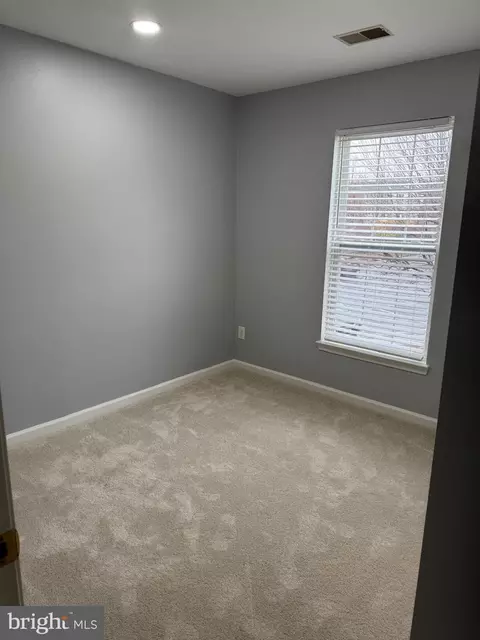 17439 Kagera Dr, Dumfries, VA 22025 photo 18