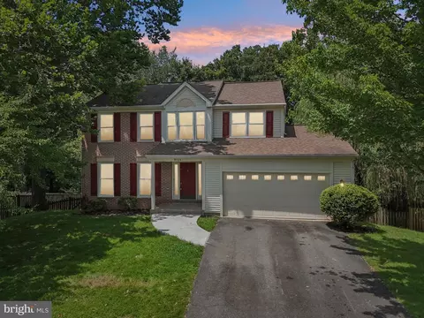 8126 Tall Timber Dr, Gainesville, VA 20155