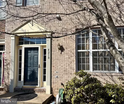 4210 La Mauricie, Dumfries, VA 22025