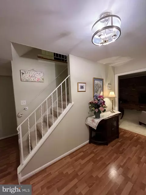 Entry Way - 9702 Botsford Rd, Manassas, VA 20109 photo 4 of 5