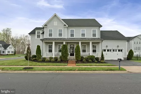 17160 Belle Isle Dr, Dumfries, VA 22026