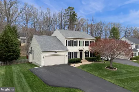 7838 Meadowgate Dr, Manassas, VA 20112