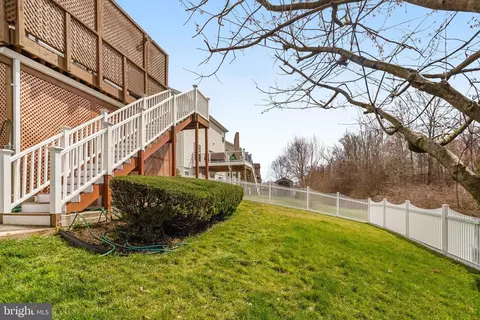 Exterior - 4287 Meyers Rd, Triangle, VA 22172 photo 8 of 10