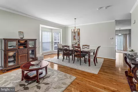 Dining - 4287 Meyers Rd, Triangle, VA 22172 photo 2 of 4