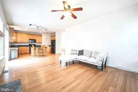 Living - 5553 Hobsons Choice Loop, Manassas, VA 20112 photo 2 of 6